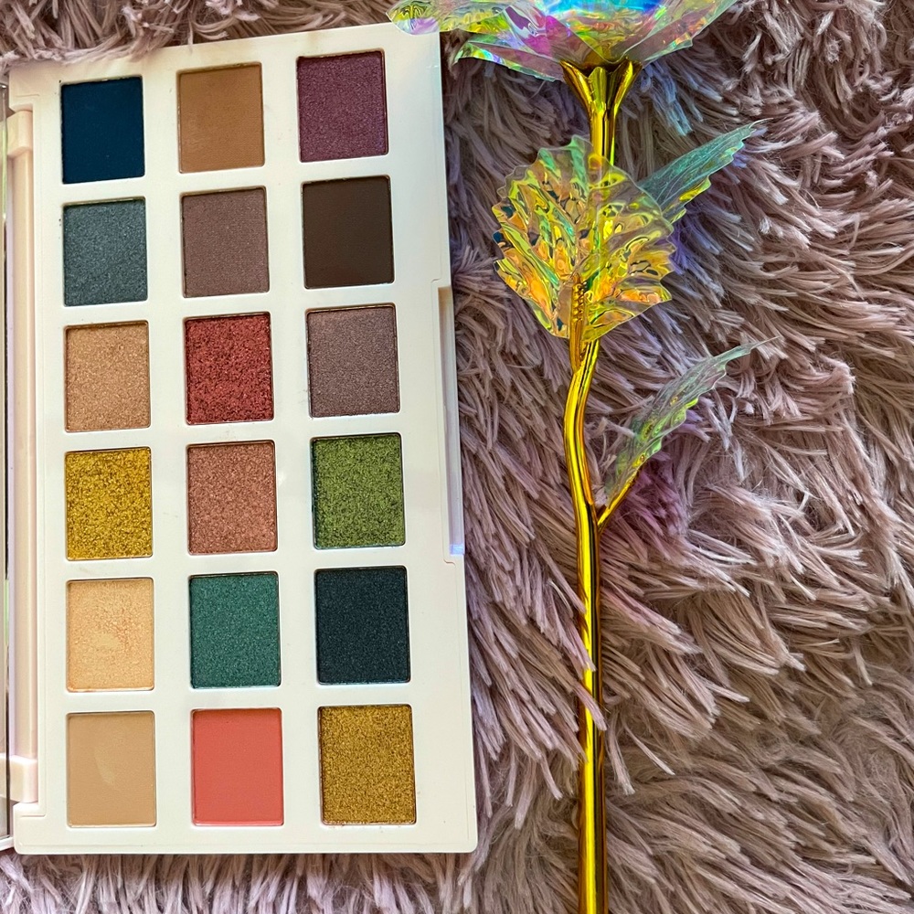 Ciate London editor eyeshadow palette